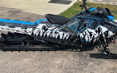 Photo of a 2020 Ski-Doo Summit SP 165" 850 E-TEC 3.0" for sale