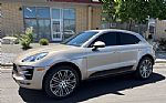 2016 Macan Thumbnail 16