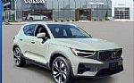 2025 XC40 Thumbnail 1