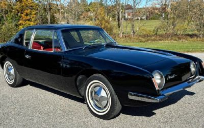 Photo of a 1963 Studebaker Avanti R1 for sale