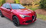 2023 Stelvio Thumbnail 16