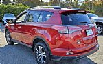 2017 RAV4 Thumbnail 7