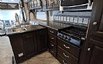 2016 Adventurer 38Q Thumbnail 29