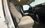 2017 Savana 2500 Thumbnail 10