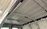 2017 Savana 2500 Thumbnail 18