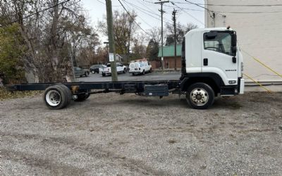 Photo of a 2021 Isuzu FTR 4X2 2DR 81.0 In. BBC Tilt Cab 152 248 WB for sale
