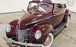 1940 Deluxe Convertible Thumbnail 2