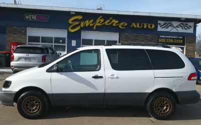 Photo of a 2002 Toyota Sienna CE 4DR Mini Van for sale