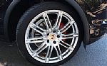 2014 Cayenne Platinum Edition Thumbnail 16