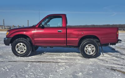 Photo of a 2000 Toyota Tacoma Deluxe Edition 4X4 Pickup for sale