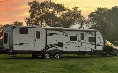 Photo of a 2015 Forest River River Hemisphere Lite 312qbud for sale