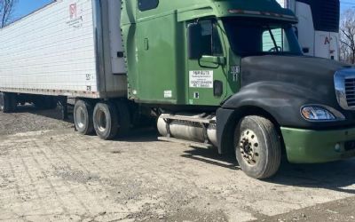 Photo of a 2007 Freightliner Columbia 120 Semi Truck for sale