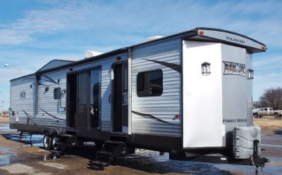Photo of a 2016 Wildwood DLX 4002Q Destination Trailer for sale
