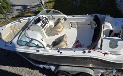 Photo of a 2012 Nauticstar DC/XS 20.5 Foot 2000 DC/XS for sale
