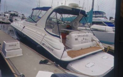 Photo of a 2005 Larson 370 Cabrio for sale