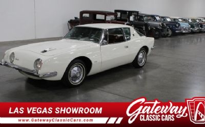 Photo of a 1964 Studebaker Avanti R2 for sale