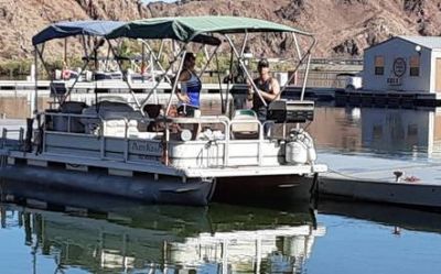 Photo of a 1999 Godfrey 18 Foot Pontoon for sale