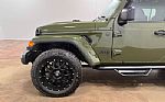 2022 Gladiator Thumbnail 40