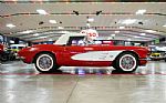 1961 Corvette Convertible Thumbnail 15