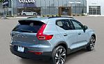 2023 XC40 Thumbnail 3