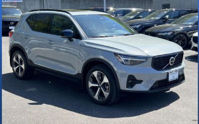 Photo of a 2024 Volvo XC40 SUV for sale