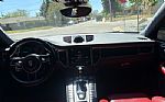 2017 Macan Thumbnail 48