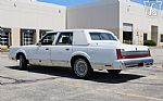 1988 Town Car Signature Thumbnail 8