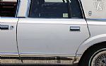 1988 Town Car Signature Thumbnail 37