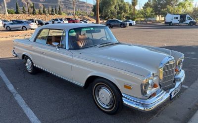 Photo of a 1969 Mercedes-Benz 280SE for sale