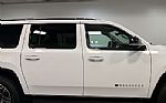 2024 Wagoneer L Thumbnail 32