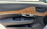 2025 XC90 Plug-In Hybrid Thumbnail 15