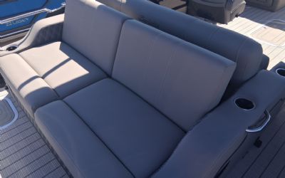 Photo of a 2022 Barletta Lusso 23UC for sale