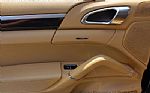 2014 Cayenne Thumbnail 56