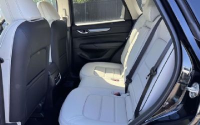 Photo of a 2025 Mazda CX-5 SUV for sale