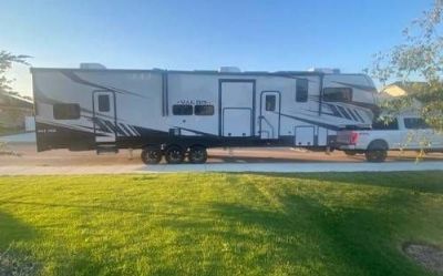 Photo of a 2022 Alliance RV Valor 40V13 for sale