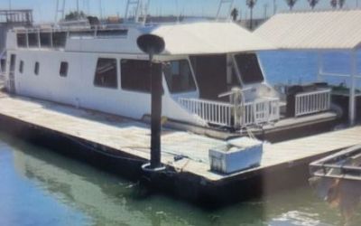 Photo of a 2004 Country Home Houseboat Houseboat for sale