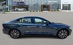 2021 S60 Thumbnail 3