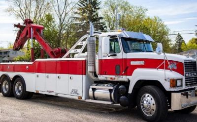 Photo of a 1999 Mack CH613 Wrecker TOW Truck for sale