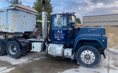 Photo of a 1989 Mack R600 Day Cab Trucks for sale