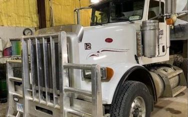 Photo of a 2007 Peterbilt 367 Dump Truck for sale