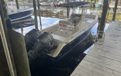 Photo of a 2004 Pursuit 2470 C/C Boat for sale