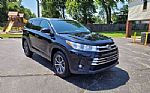 2017 Highlander XLE AWD Thumbnail 2