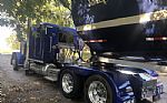 2016 389 with trailer Thumbnail 14