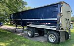 2016 389 with trailer Thumbnail 20