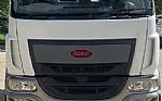 2019 220 sweeper truck Thumbnail 3