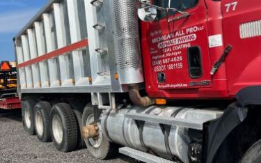 Photo of a 1999 Mack Dump Truck Dump Truck for sale