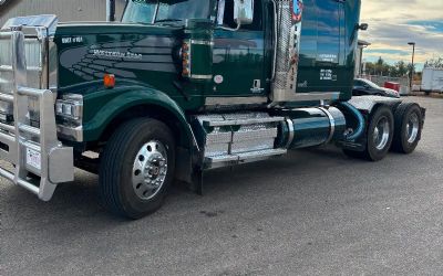 Photo of a 2022 Western Star 4900SF Conventional Sleeper Semi for sale