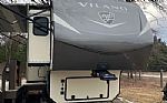 2019 Vanleigh Vilano 375FL Thumbnail 3