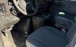2019 2500HD Express Van - V8 6.0L Thumbnail 4