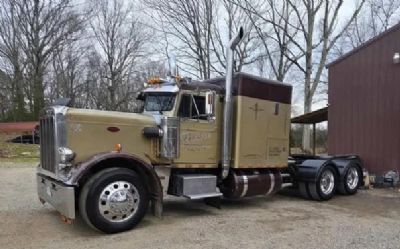 Photo of a 1972 Peterbilt 359 for sale